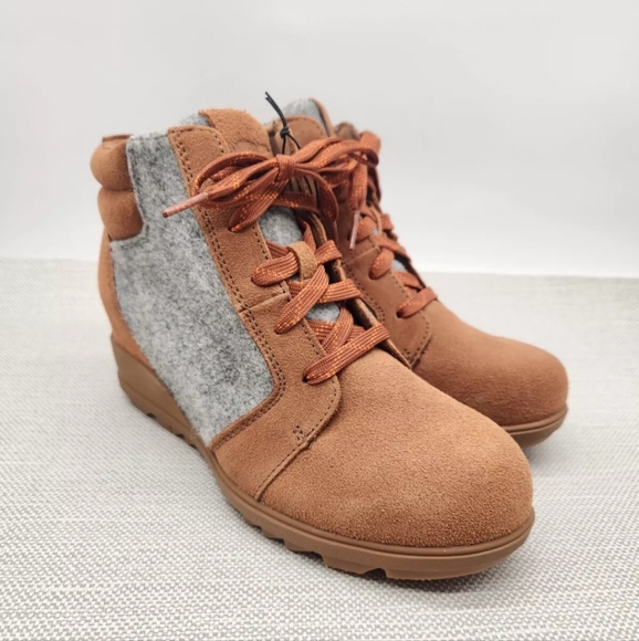 Sorel Evie Size 7.5 Ankle Bootie Cognac Brown Suede Felt Gray Wedge Waterproof - Picture 1 of 16